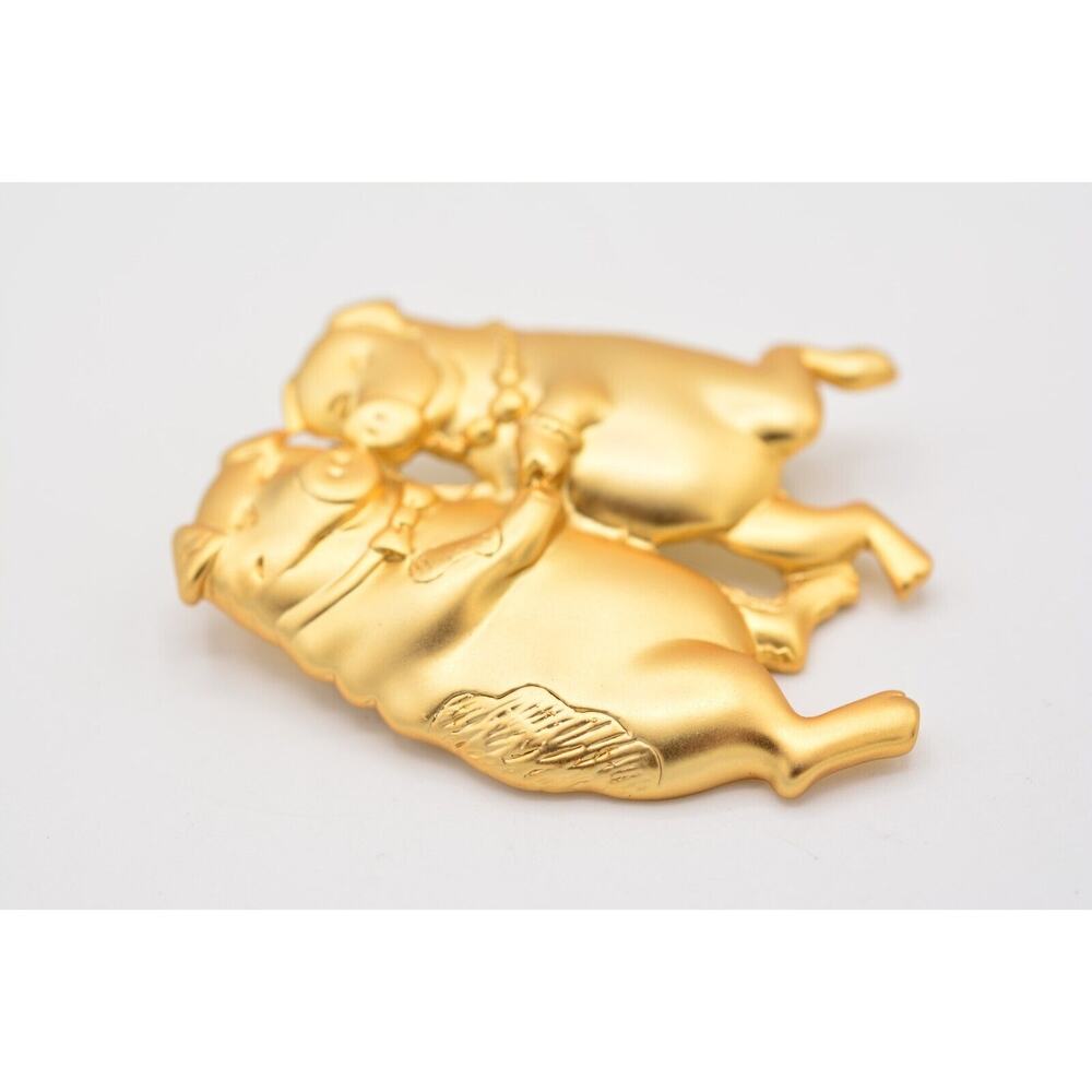 Vintage Pin Pig Brooch Brushed Gold Slow Dancing Lovers Husband Wife 80s BinA10 - Picture 5 of 12